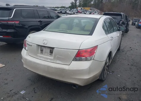 2010 Honda Accord 2.4 Ex-L z USA, uszkodzony, nr VIN 1HGCP2F87AA077480